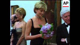 UK - Diana attends gala dinner