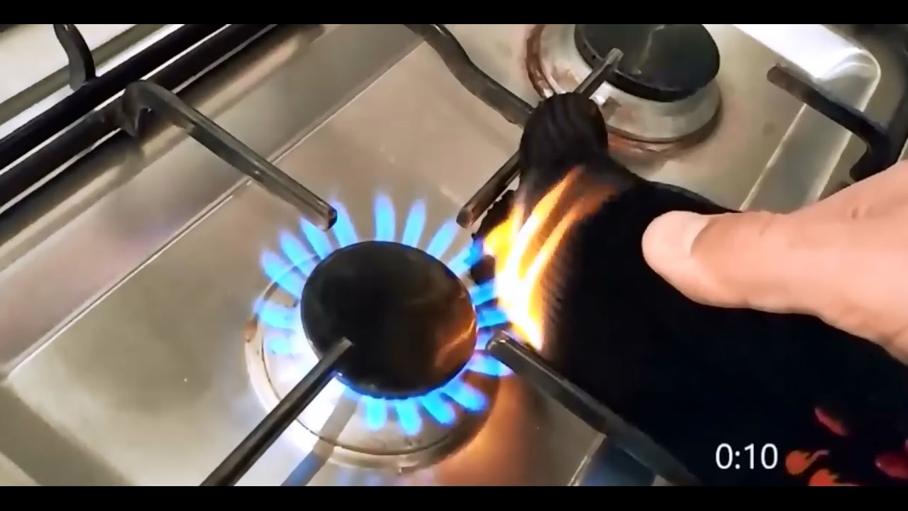 Direct flame test of the Premiala ArmorGlove - YouTube