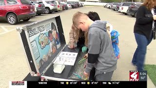 Leeds Elementary students get interactive learning experience with mobile classroom