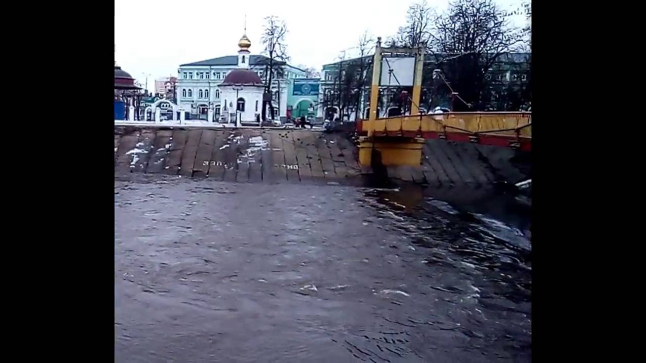 Разлив на оке