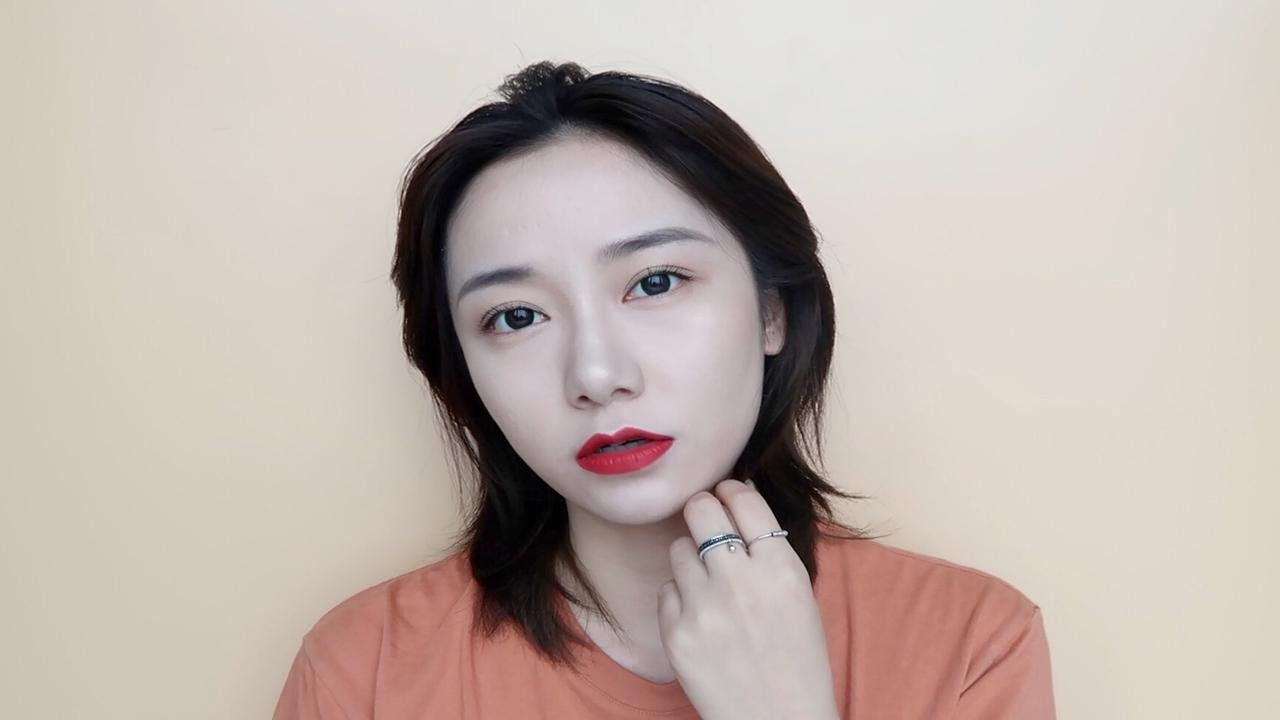 【梁不了X珍妮诗】原来洗发水可以当香水用 - YouTube