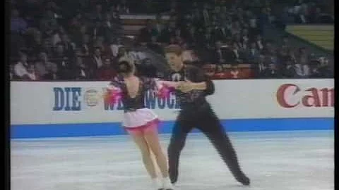 Kovarikova & Novotny (TCH) - 1993 World Figure Ska...