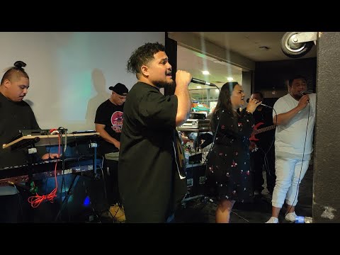 TAMA OLE NIU BAND 🌴🇼🇸 Selena ~ Como La Flor