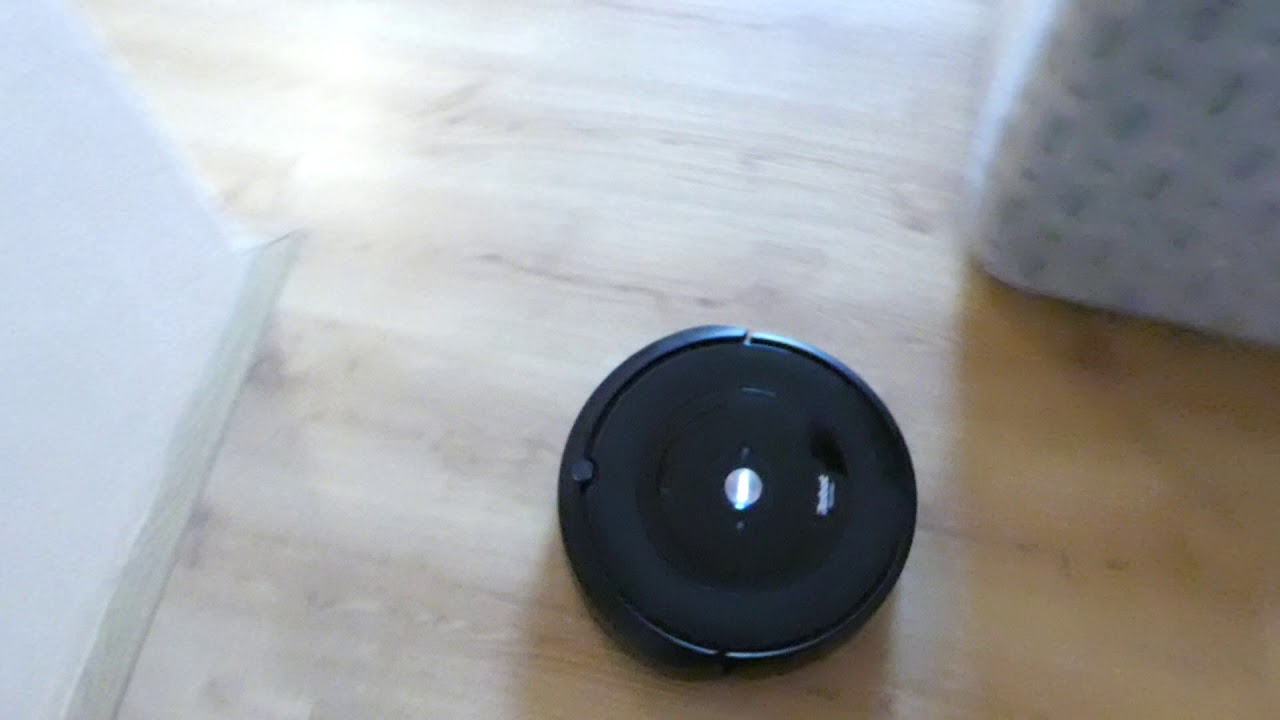 Test vysávání iRobot Roomba e5 YouTube
