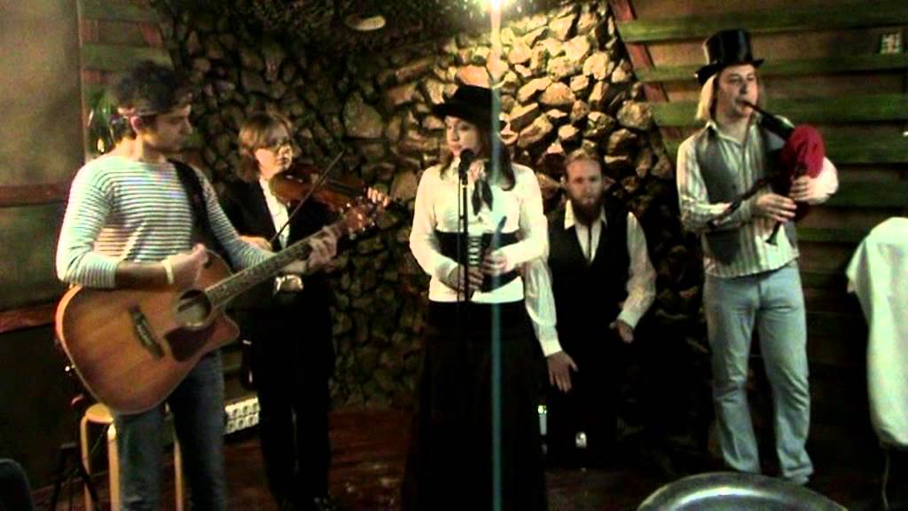 Cloversgame The brave (bagpipe medley) YouTube