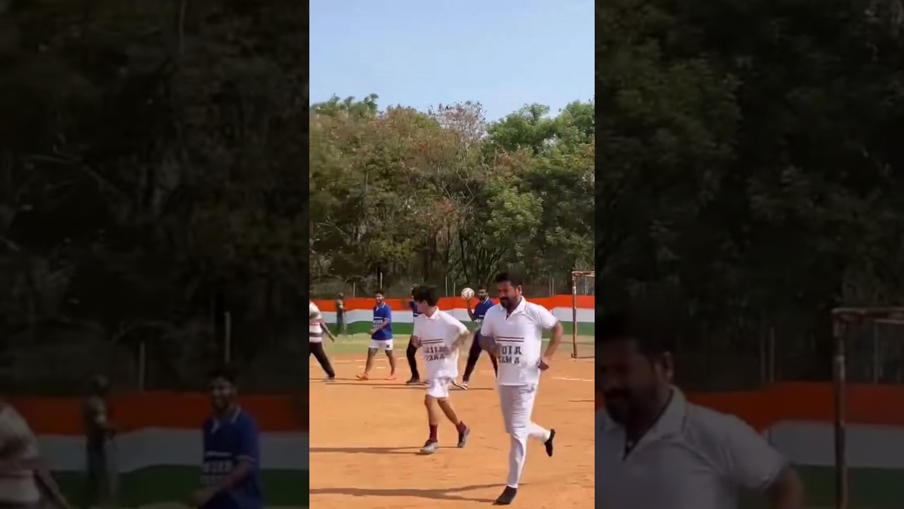 Telangana CM Revanth Reddy played with HCU Students