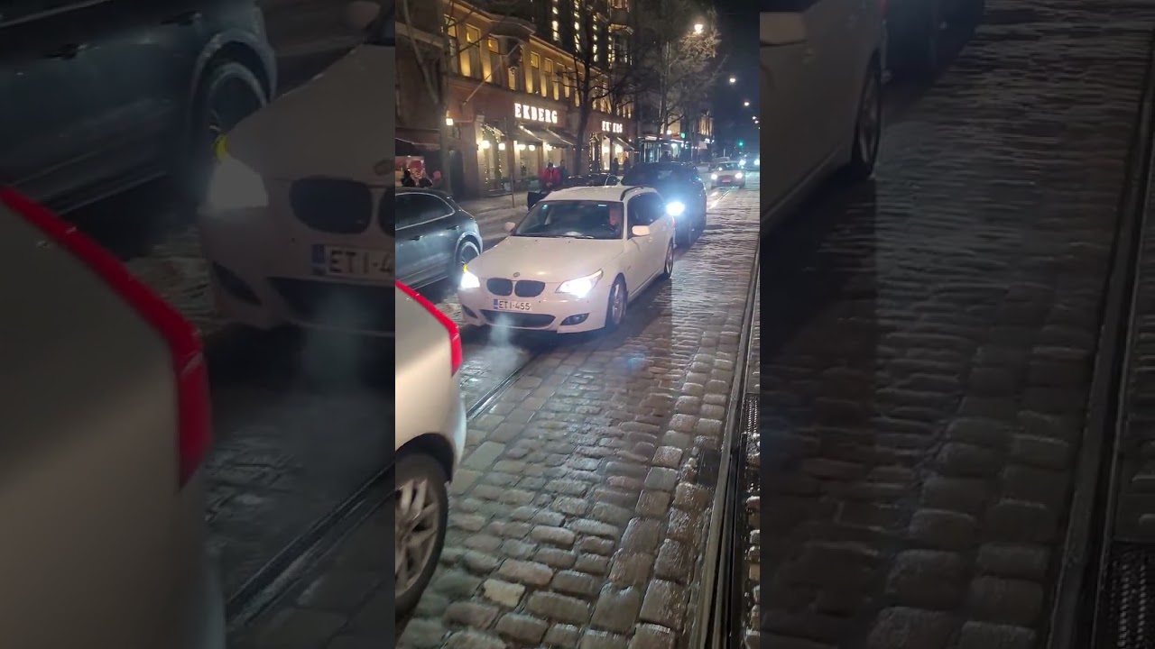 Helsingin raitiolinja 3 välillä Olympiaterminaali-Meilahden sairaala. Helsinki tramline 3.