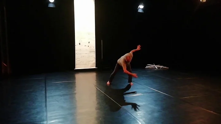 How to Watch Dancing (fragment) - Stephen Batts