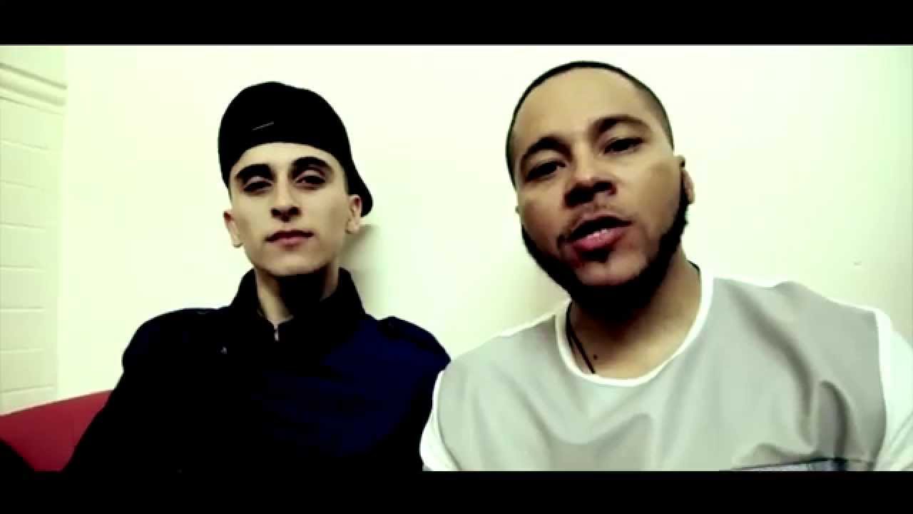 Aaron Hangs Out With Geko Backstage