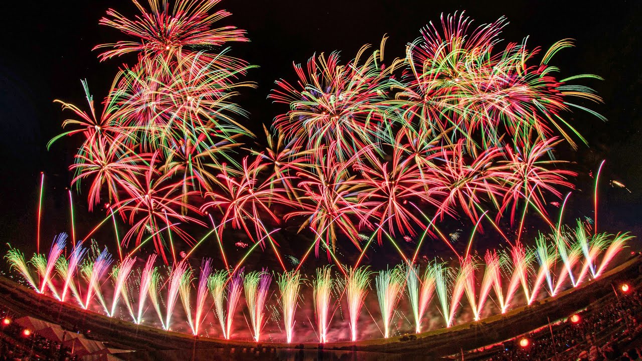 花火師が選ぶ日本一の花火大会 21年はオンライン開催 神明の花火 日本の四季を巡ろう