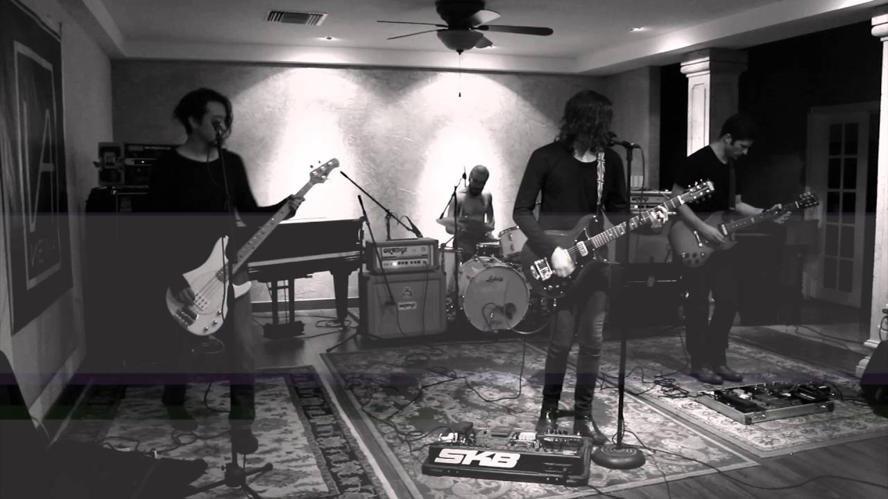 New Amstrdm - Desert Sun [DARK SESSIONS]