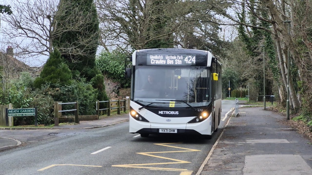 Diversion | Metrobus ADL Enviro200 MMC | 6717 (YX71 OHW) | Route 424