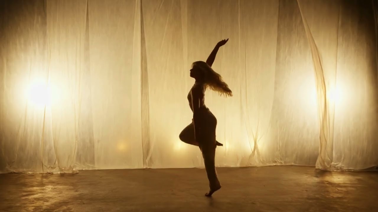 The (Dis)balance-No, don't come near me (with lyrics)