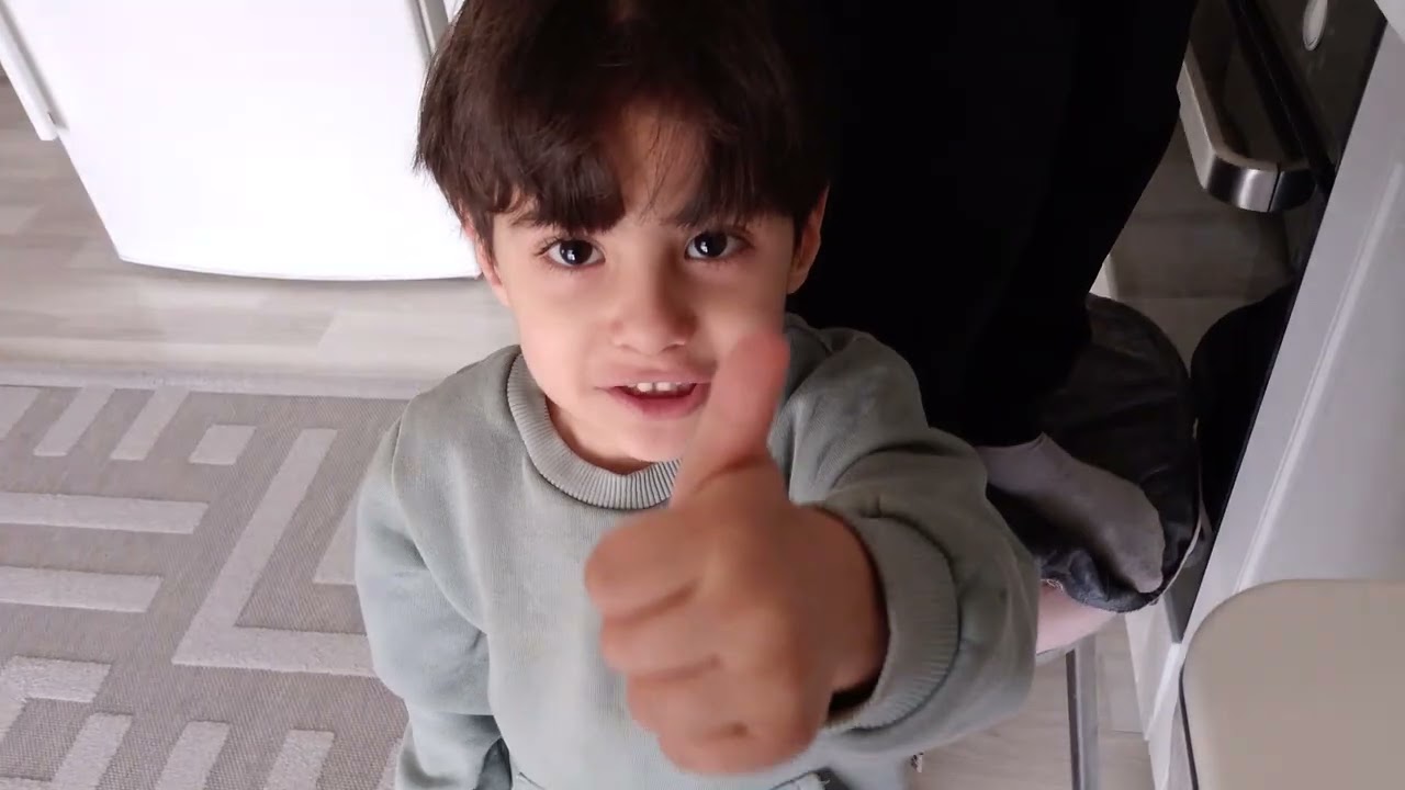 Arda ile birlikte çikolatalı pasta yaptık