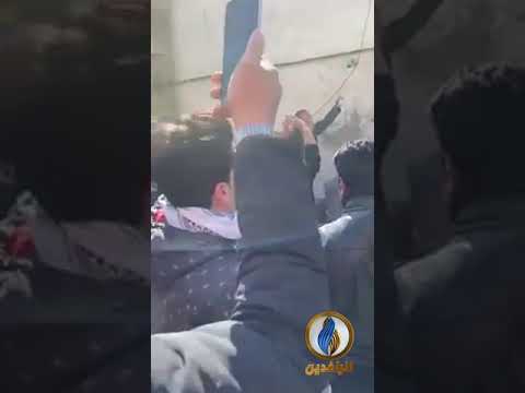 تشييع الشهيد الناشط محمد حرب الذي استشهد برصاص الميليشيات في ساحة التحرير قناة الرافدين