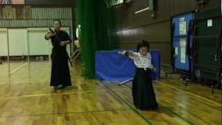 小学１年生・６年生の形練習