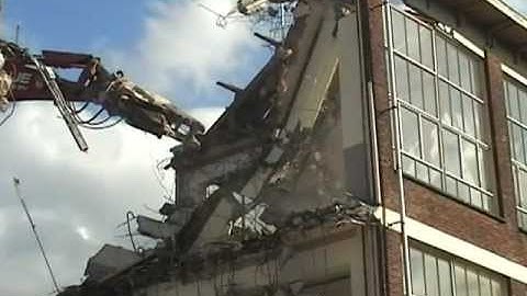 Demarec DRP-30 Rotating Pulveriser in Action