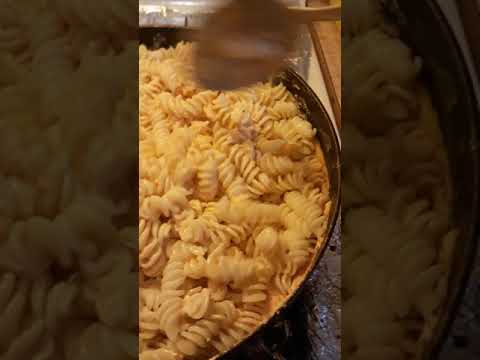 Pasta con queso crema philadelphia