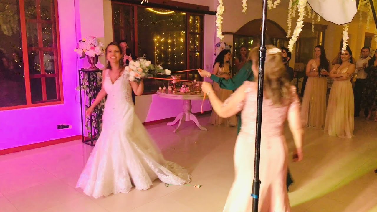 RIFA DIVERTIDA del ramo de la novia TIRAS o LISTONES (juego actividad para matrimonio con música)