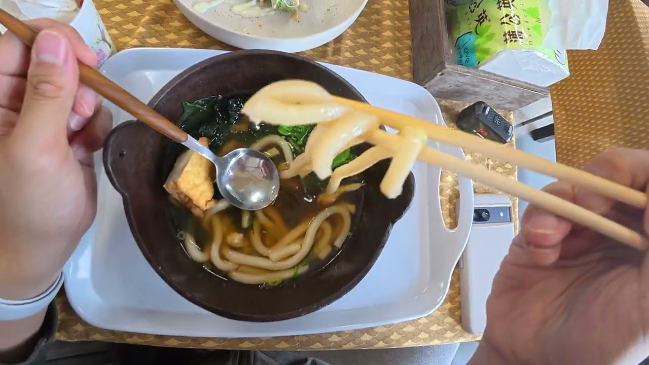 Eating Udon and American Style Sushi Casually at Local Public market near my home - quite mediocre..