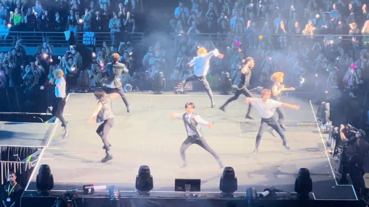 💓[4K] “Aussie, Aussie, Aussie!” CHARMER, Stray Kids Maniac World Tour — Sydney 230221