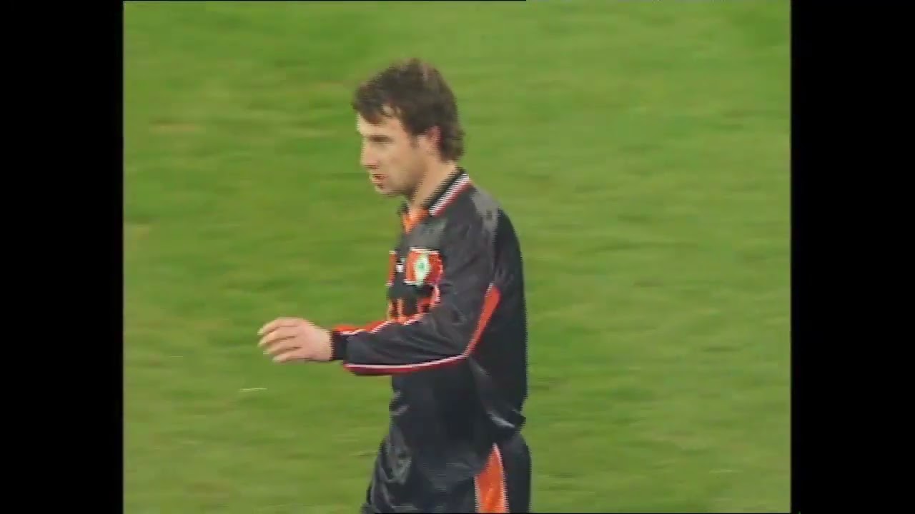 Aus 0:3 mach 4:0 im Jahre 1999. Werder schlägt Olympique Lyon!