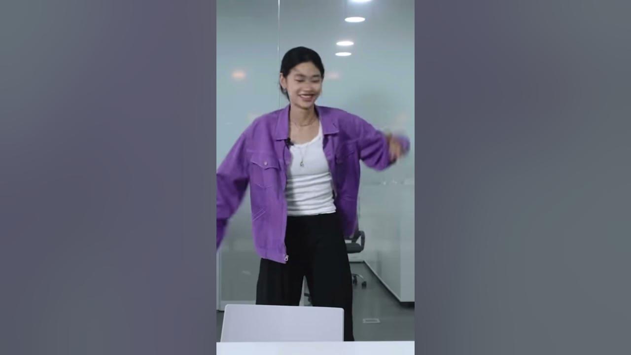 HoYeon Jung (Sae-Byeok) dancing on “Red Light Green Light“ | Squid Game HoYeon Jung (Sae-Byeok) dancing on “Red Light Green Light“ | Squid Game
