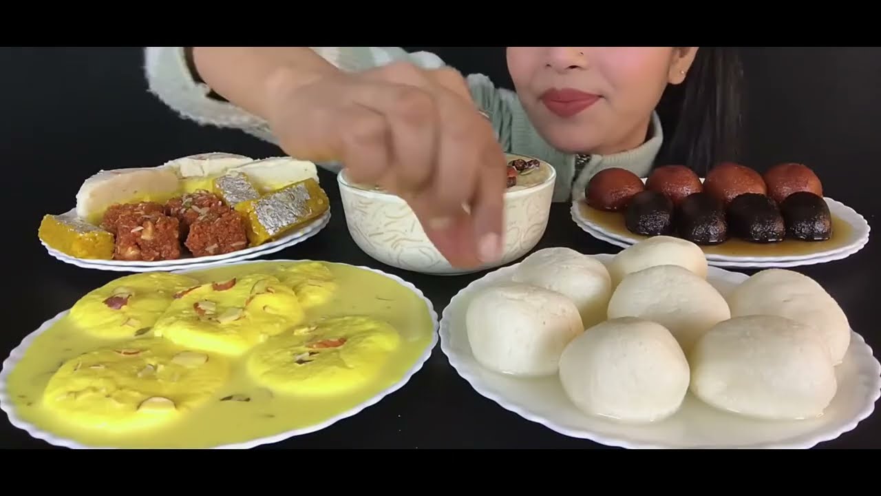 ALL FAMOUS SWEET AND RAJBHOG WITH SEWAE EATING INDIAN GIRL