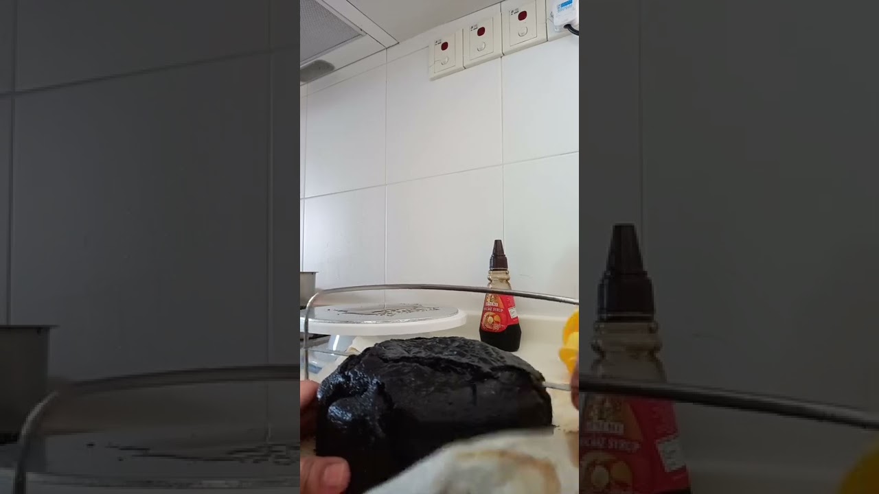 Cutting Cake