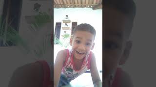 Trolando A Mamãe, Com A Tarefa Escolar.