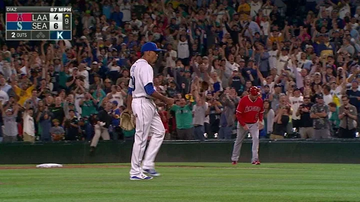 LAA@SEA: Diaz strikes out Simmons to end the game