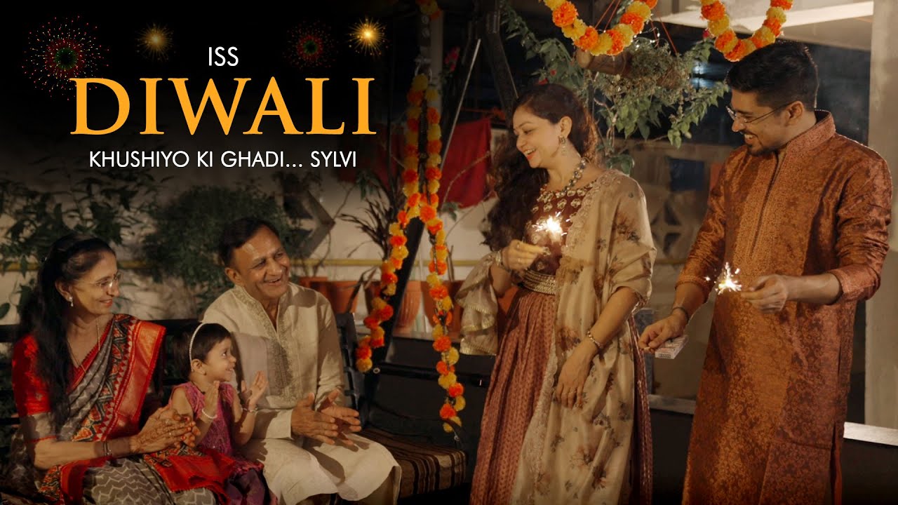 Iss Diwali...Khushiyon Ki Ghadi Apno k Sath, Sylvi - #KhushiyonKiGhadi ⌚👪🤩