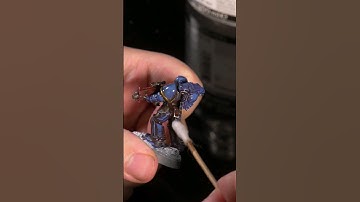 Painting Warhammer Ultramarines in an easy grimdark scheme!