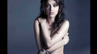 Kajal Agarwal Topless Photoshoot Video