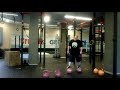 С ГИРЯМИ ПО 32 КГ ПОДСОБКА ПО ГЕППЕНЕРУ ПОБОКУ. TWO-HAND 32 KG KETTLEBELLS DEAD MUSCLE SNATCH.