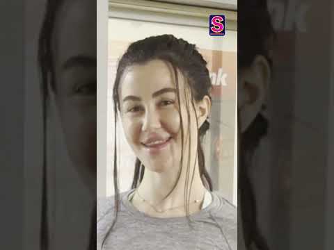 جورجيا أندرياني ت لهمنا باللياقة البدنية بينما نكافح كآبة يوم الاثنين بوليوود رائج 18