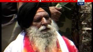Surjeet reunites with family, says Sarabjit is perfectly fine