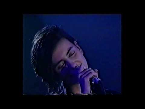 Elastica -Vaseline (Live!) - YouTube