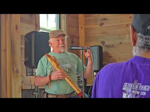 Kaluna Farm Retreat Flute and Food