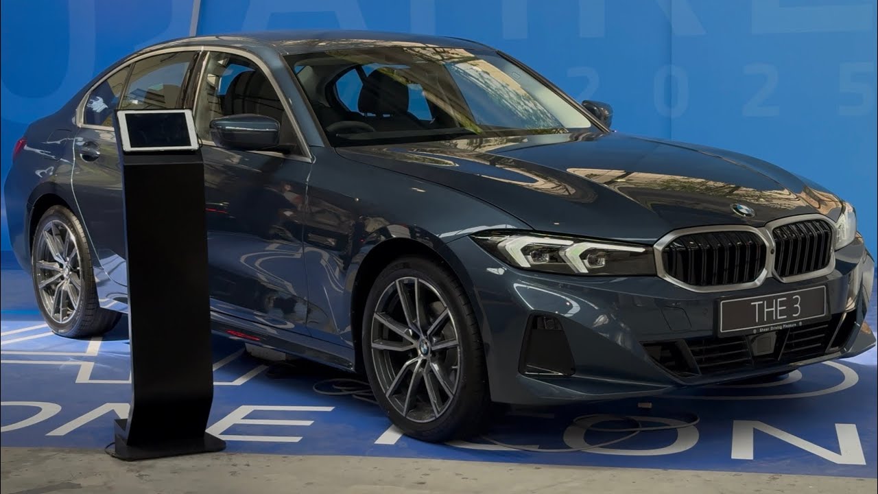 New! BMW 320i in Artic Race Blue!