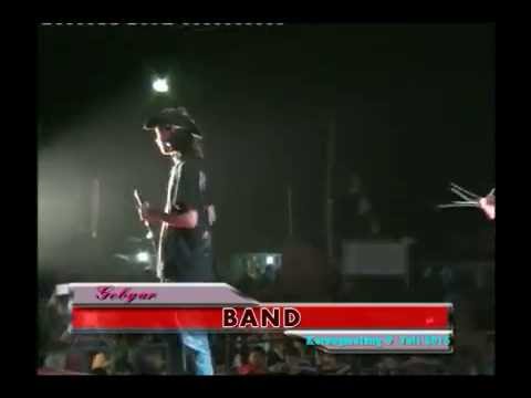 Rif Jangan sakiti hatinya (cover) - Carburator  (Parade Band Karangmalang)