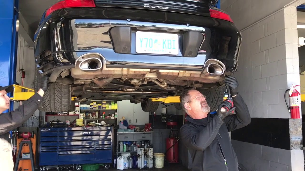 MANATEE MOTORWERKS - Part1 - PORSCHE 996 Rear Bumper Cover Removal ...