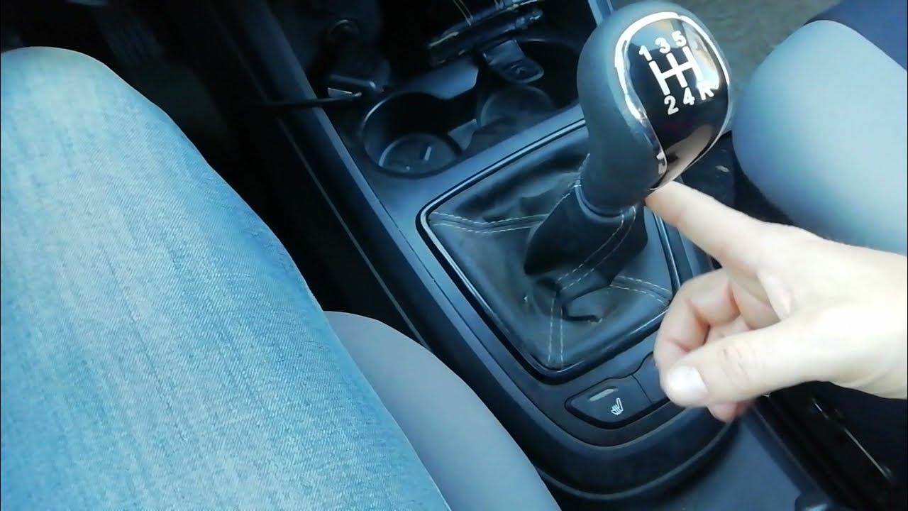 дергается при переключении передач лада веста