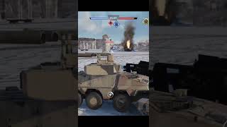 War Thunder Mobile - TEAMATEEEEESSSSDSS?????????. RAM AND PUSH MY TANK MORE