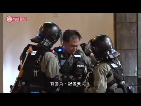 2 29暴徒堵路、縱火並焚燒旺角站E出口