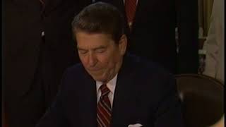 President Reagan's Photo Opportunities in the Oval Office on August 8, 1985