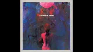 Broken Bells - Leave It Alone chords