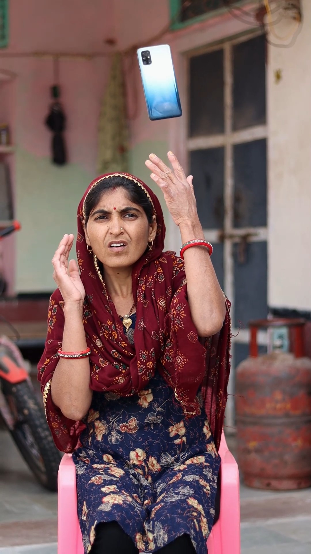 Maa Maa Mansi Didi ke chot lag gayi ?? #shorts #maa