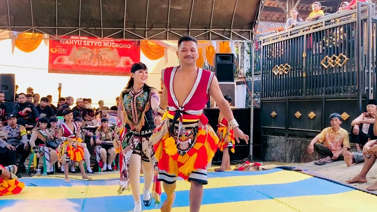 PONGGE PUTRI ZAA MAKIN MESRA 