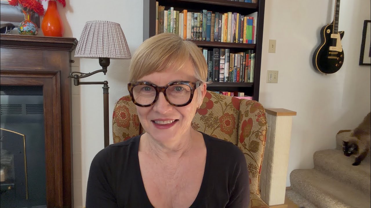 Friday Reads: Cats! and a new reading journal! and what I’ve been reading